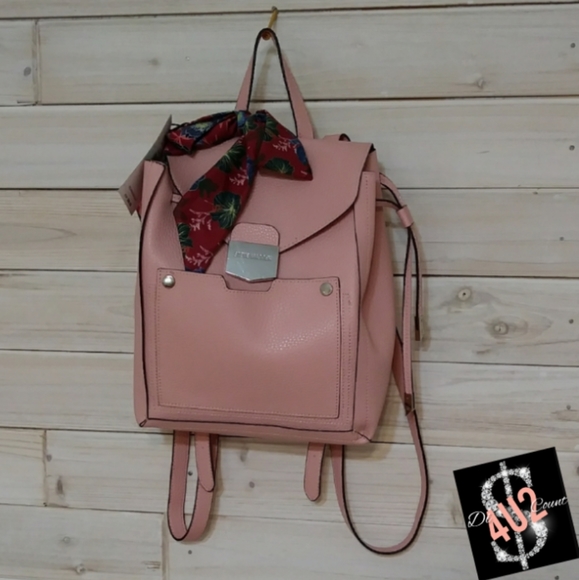 Steve Madden Handbags - 💕Steve Madden backpack